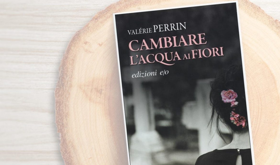 CAMBIARE L’ACQUA AI FIORI